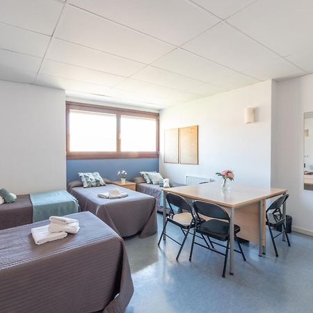 Residencia Universitaria Resa Lesseps Barcelona Ngoại thất bức ảnh