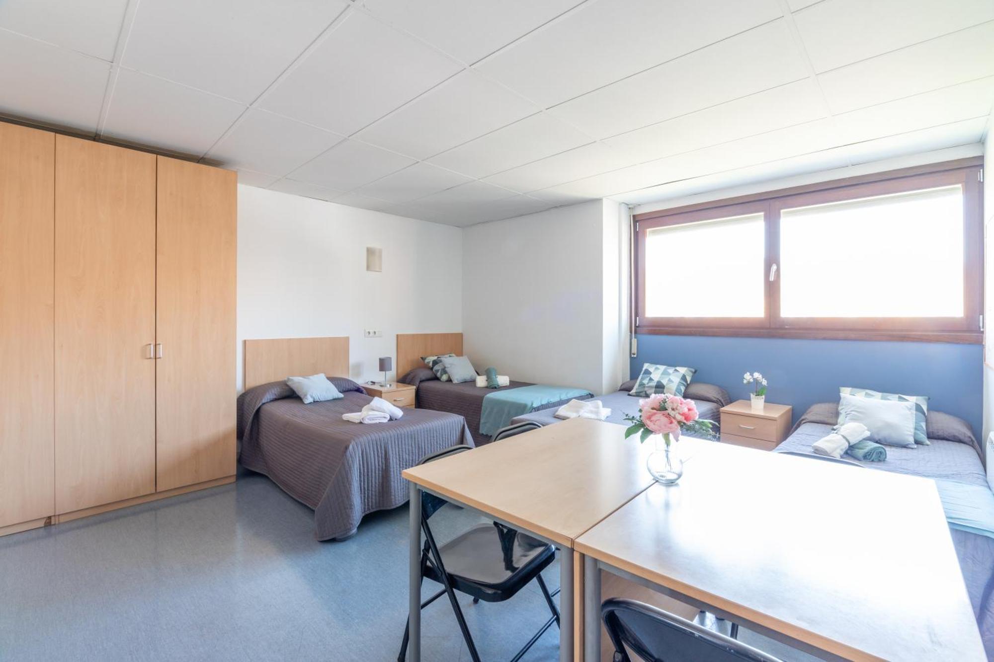 Residencia Universitaria Resa Lesseps Barcelona Ngoại thất bức ảnh