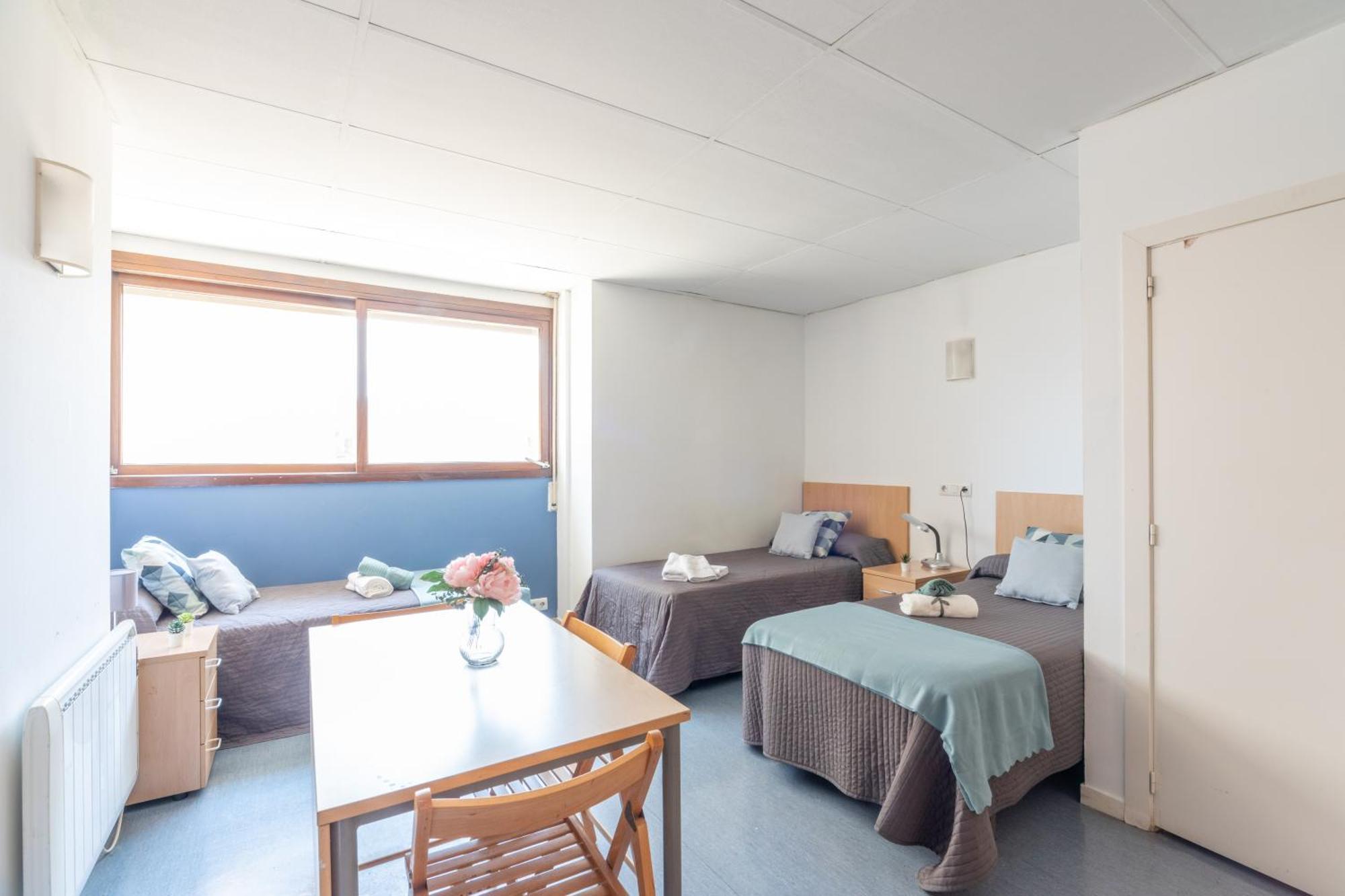 Residencia Universitaria Resa Lesseps Barcelona Ngoại thất bức ảnh