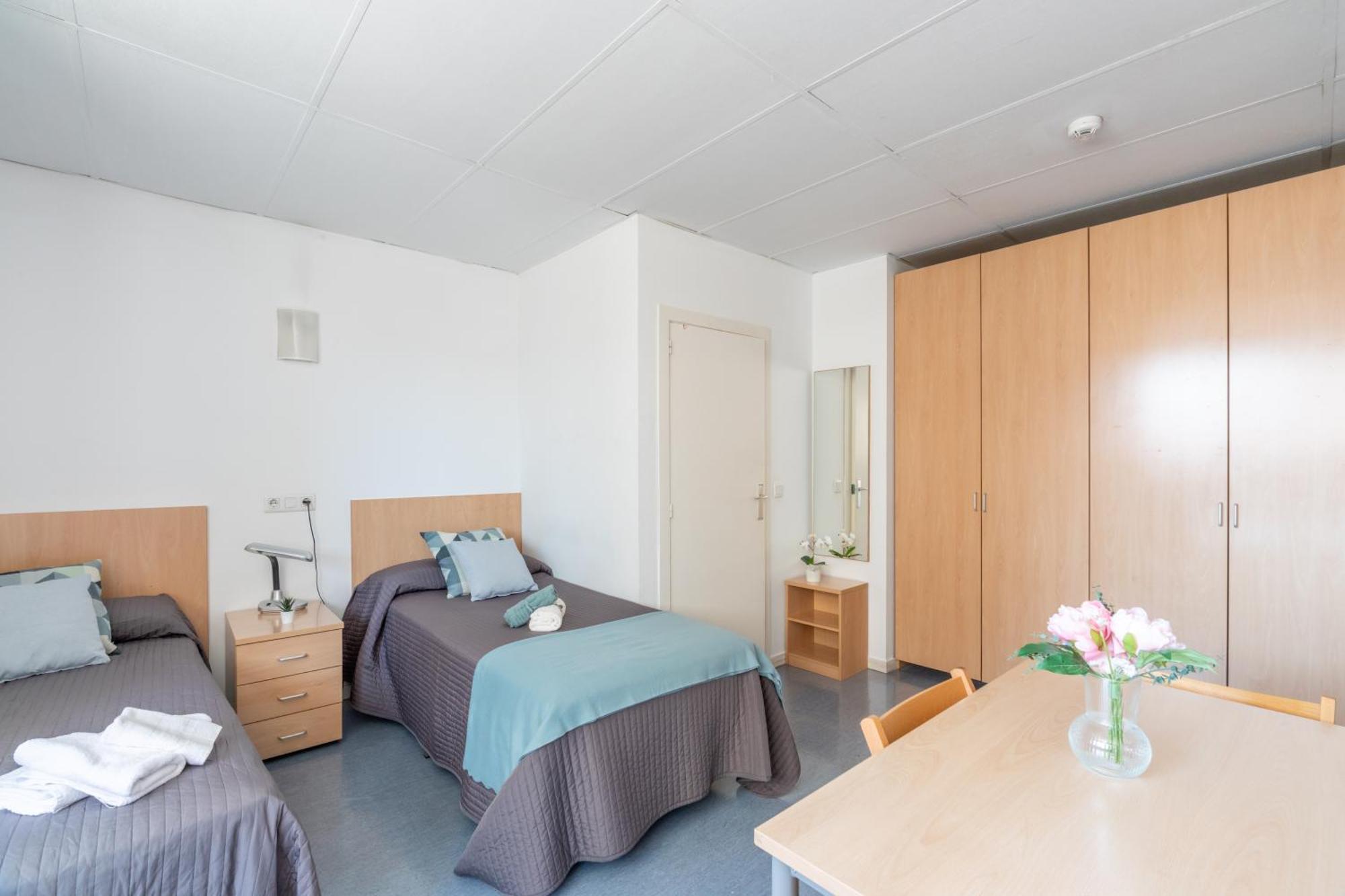 Residencia Universitaria Resa Lesseps Barcelona Ngoại thất bức ảnh