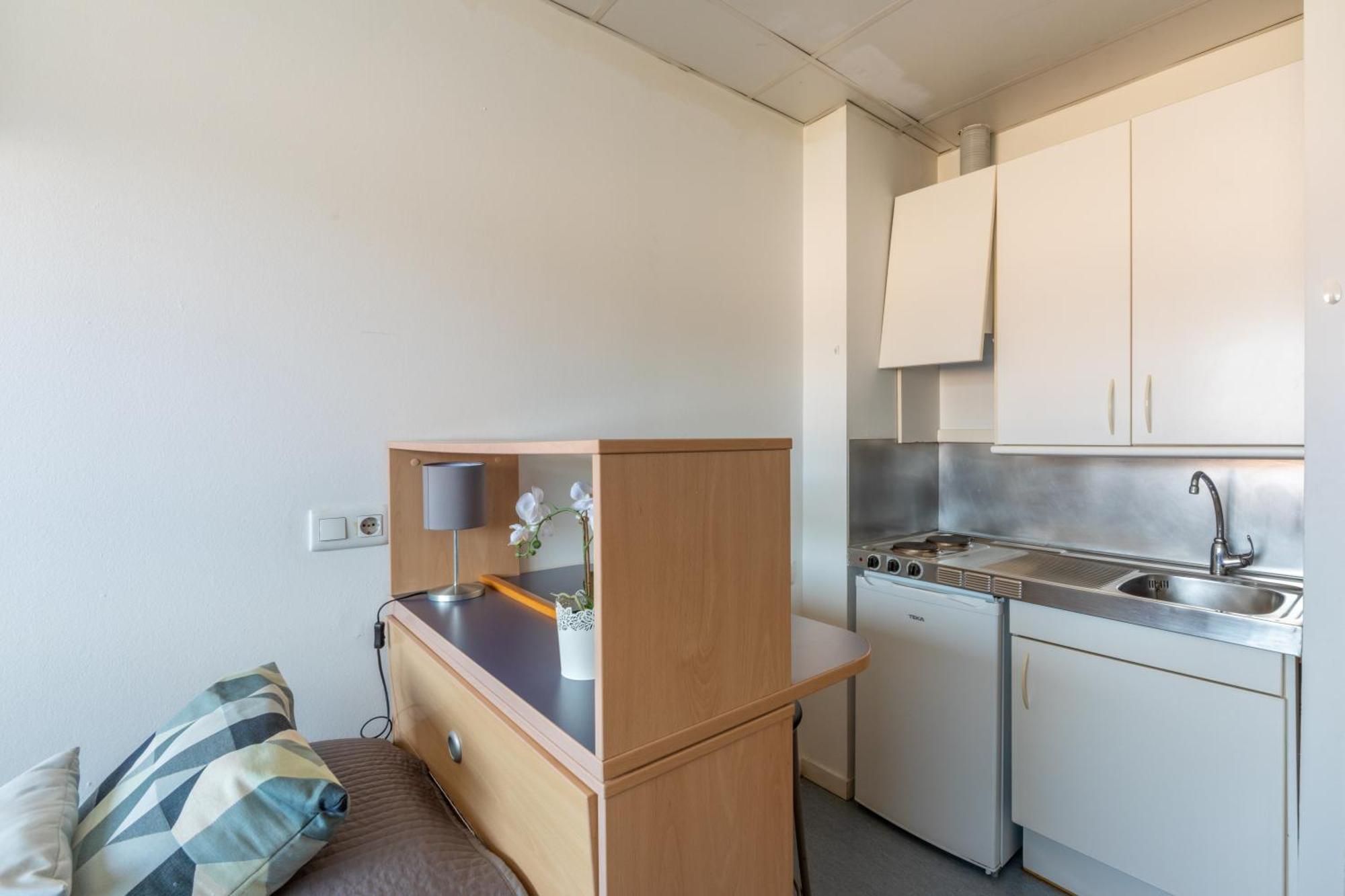 Residencia Universitaria Resa Lesseps Barcelona Ngoại thất bức ảnh