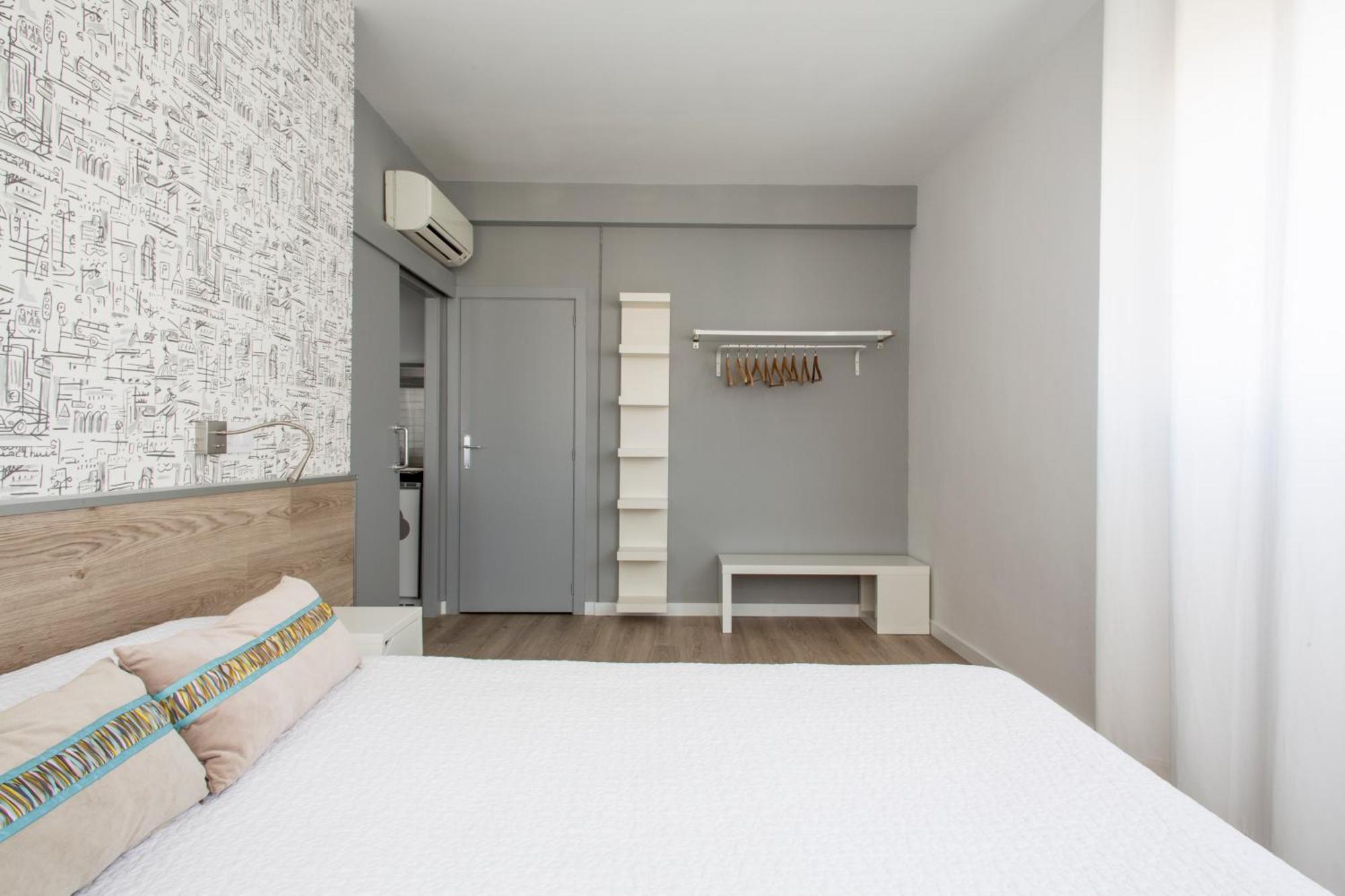 Residencia Universitaria Resa Lesseps Barcelona Ngoại thất bức ảnh